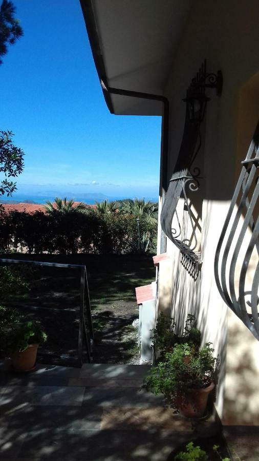 Le Poiane B&B Vacanze San Piero Patti Exterior foto